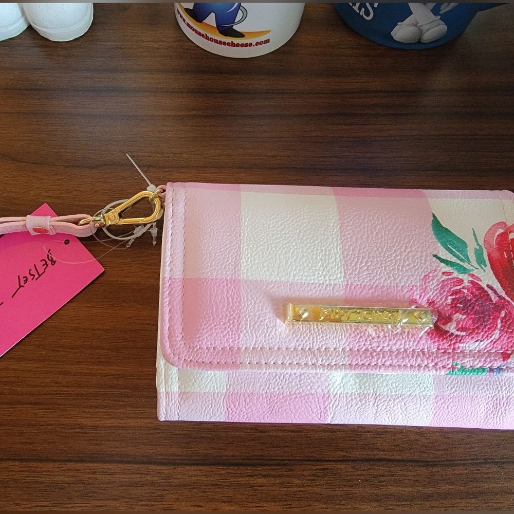 Wallet - Picture 1 of 3